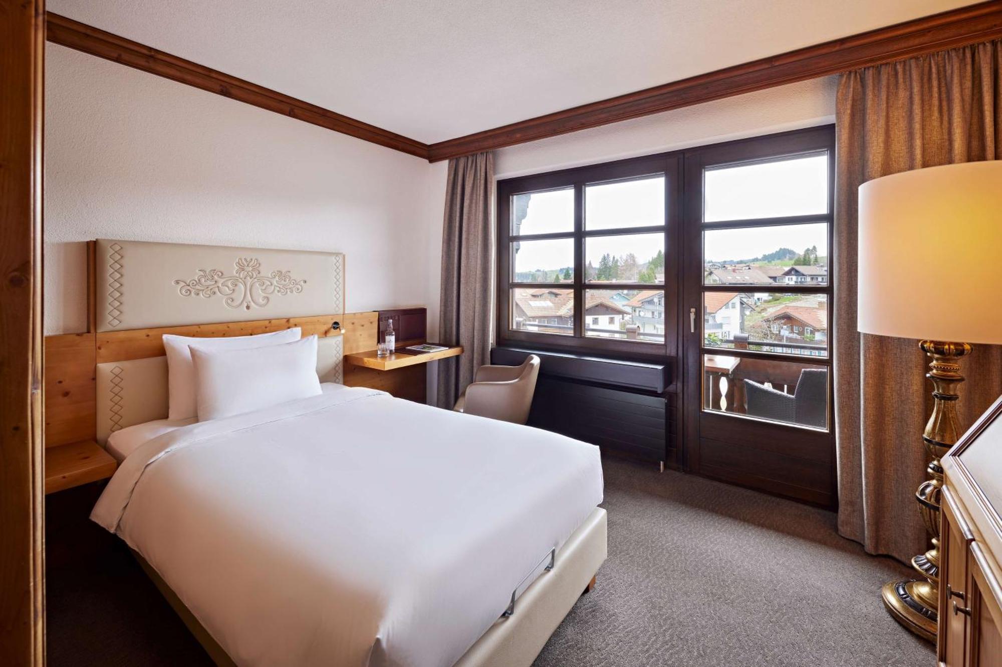 Lindner Hotel Oberstaufen Parkhotel, Part Of Jdv By Hyatt Exterior photo